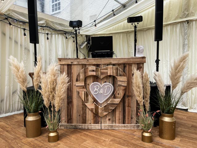 Rustic Booth Setup